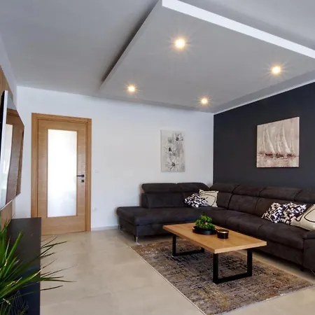 Apartments Iva & Nika Fazana Exterior photo
